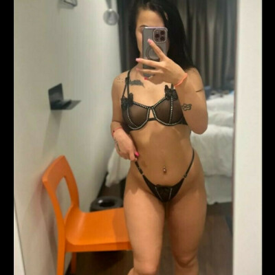 Vanessa New 24+