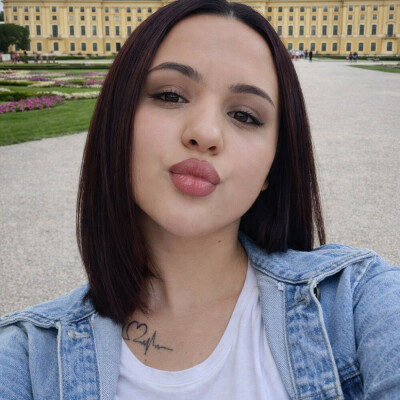 Cristina 21+ New