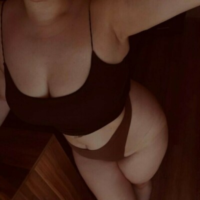Lara23