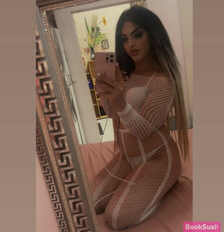 Trans Larissa