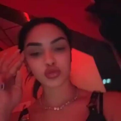 Mia