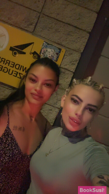 Sara & Bella