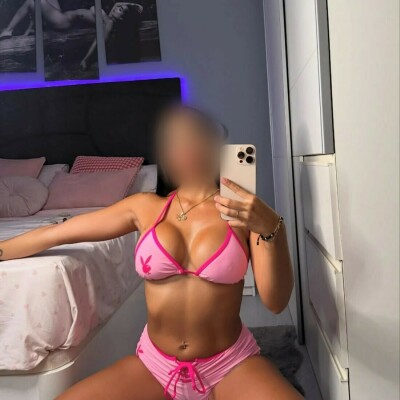 Mia