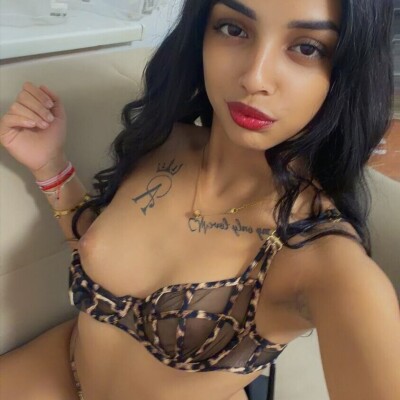 Mia