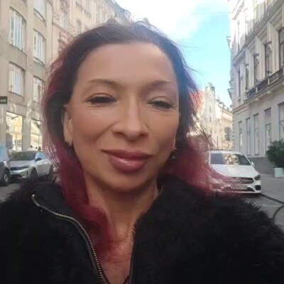 Eva Gray