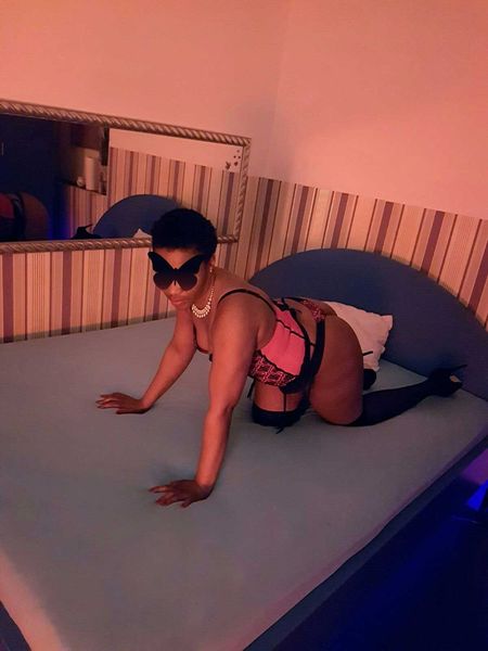 HORNY MERRY