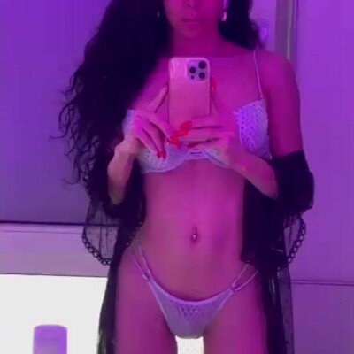 Adriana Ts