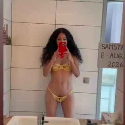 Adriana Ts