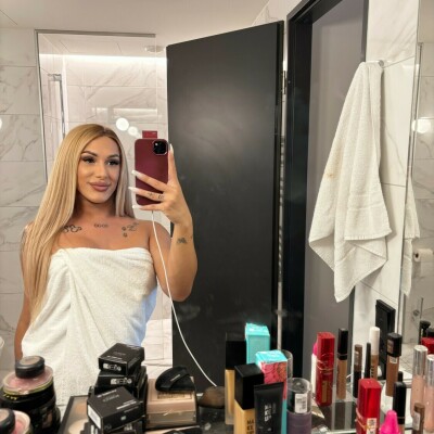 Trans Katie Delux
