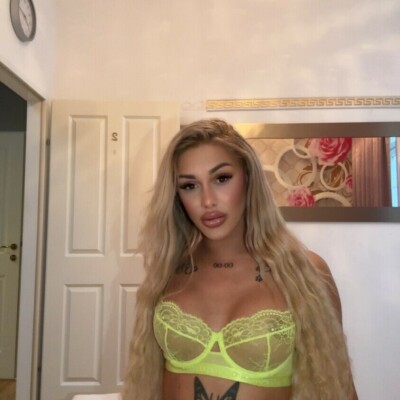 Trans Katie Delux