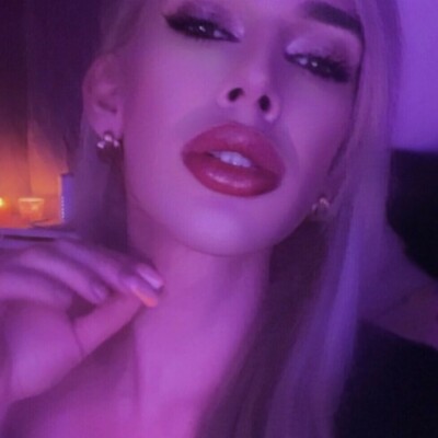 Trans Bianca Blond