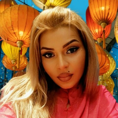 Vironika 21 Jahre