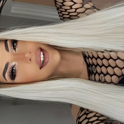 Chloe_Bobshell