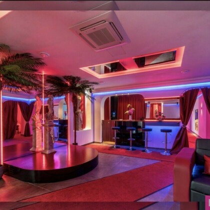Mädchen für Studio / Club gesucht