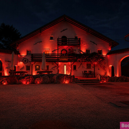 Saloon Nightclub