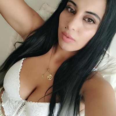 Laura Tha