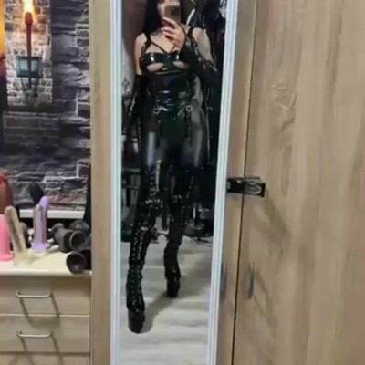 Bizzarlady Maarlen