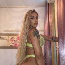 Trans Katie Delux