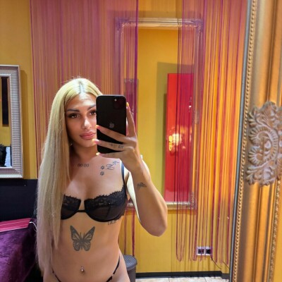 Trans Katie Delux