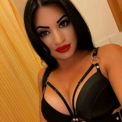 Vanessa24