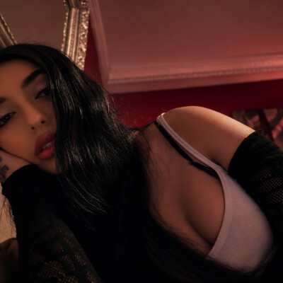 Melissa Bella Ts