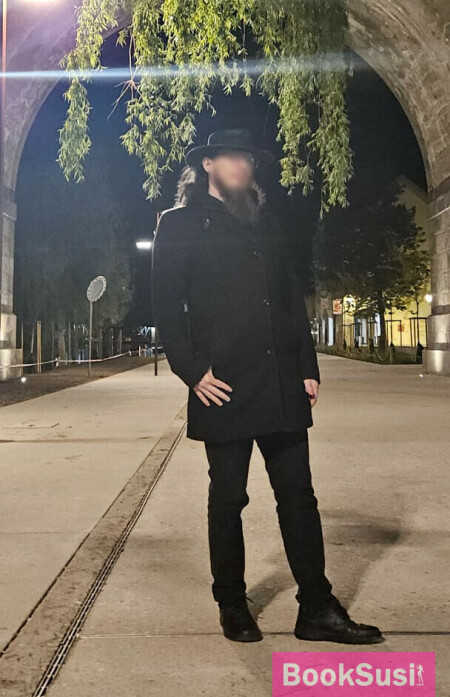 Bärtig