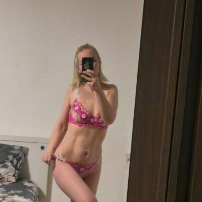 Anaiss Neu 9