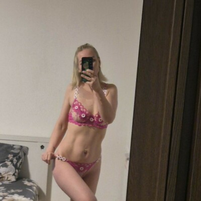Anaiss Neu 9