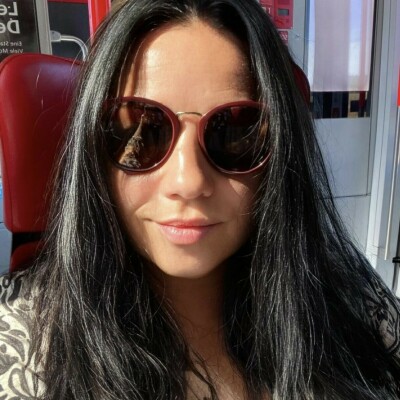Mia
