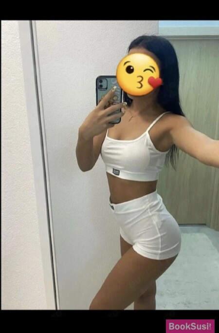 Antonia New