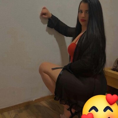Alisia Neue Party