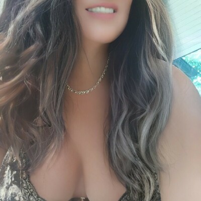 Andreea 52