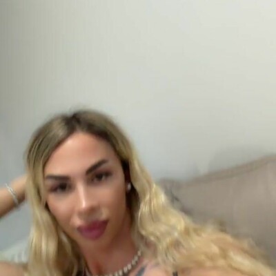 Antonia Ts