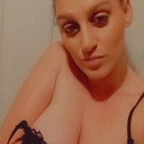 Nicky Neu. 24