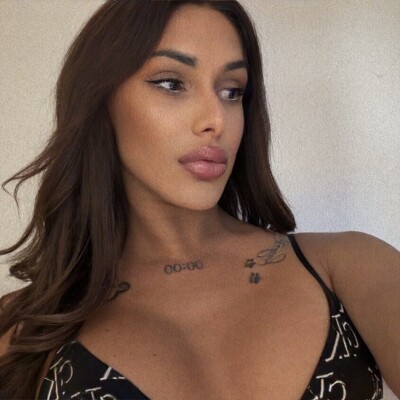 Trans Katie Delux