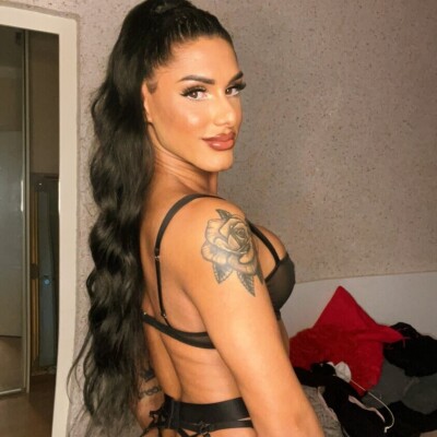 Trans Katie Delux