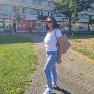 Horny Sofia