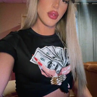 Chloe_Bobshell