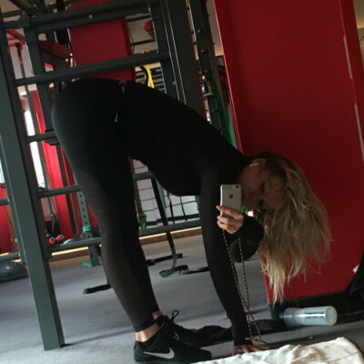 Body2Body+Sex+Domina