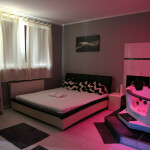 Laufhaus & Nightclub Herzl Bar