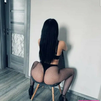 Andreea Party Girl