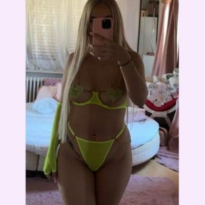 Corinapartyfrau🫶