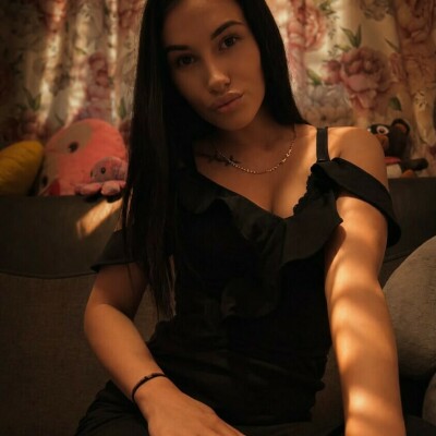 Lara-Sensual