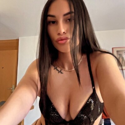 Lara-Sensual