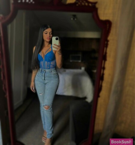 Mia