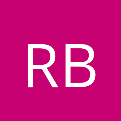 Rebeca-Top-Blondine