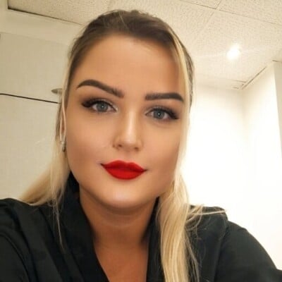 LarissaLari