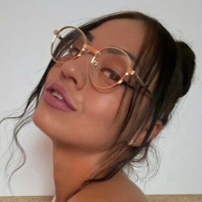 Julia-6969
