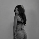 Vanessa24